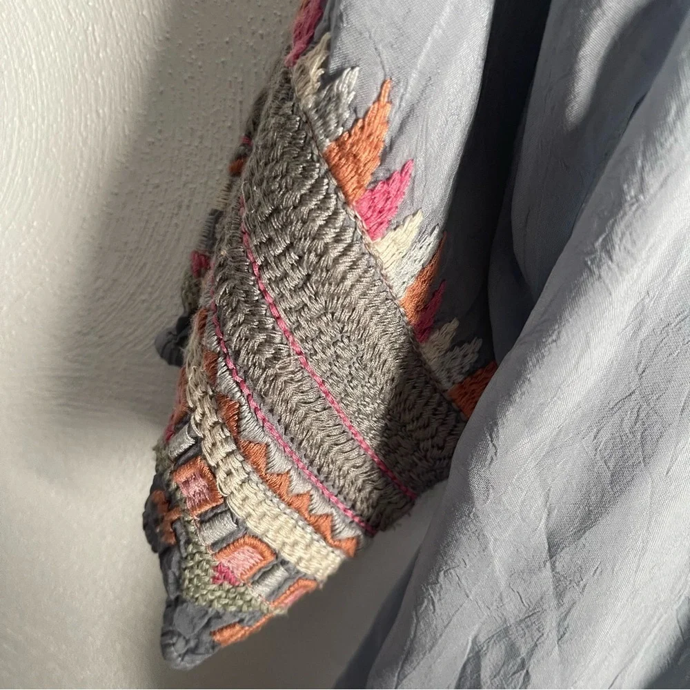 RARE - Johnny Was Mari Gray Embroidered Top - GUC style C14819-9 - Picture 8 of 14